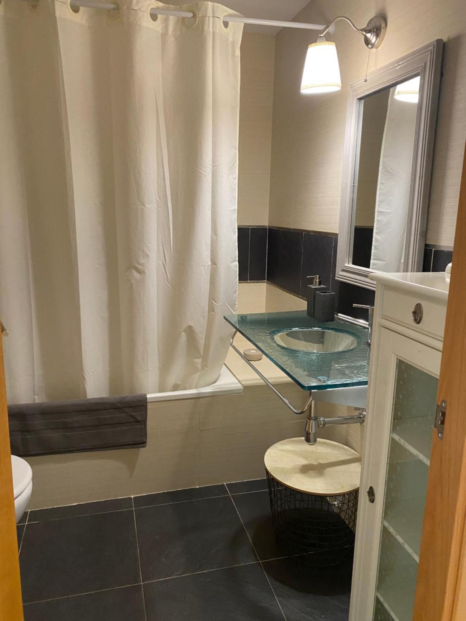 Apartament Hug Roger Valencia D'Aneu 外观 照片