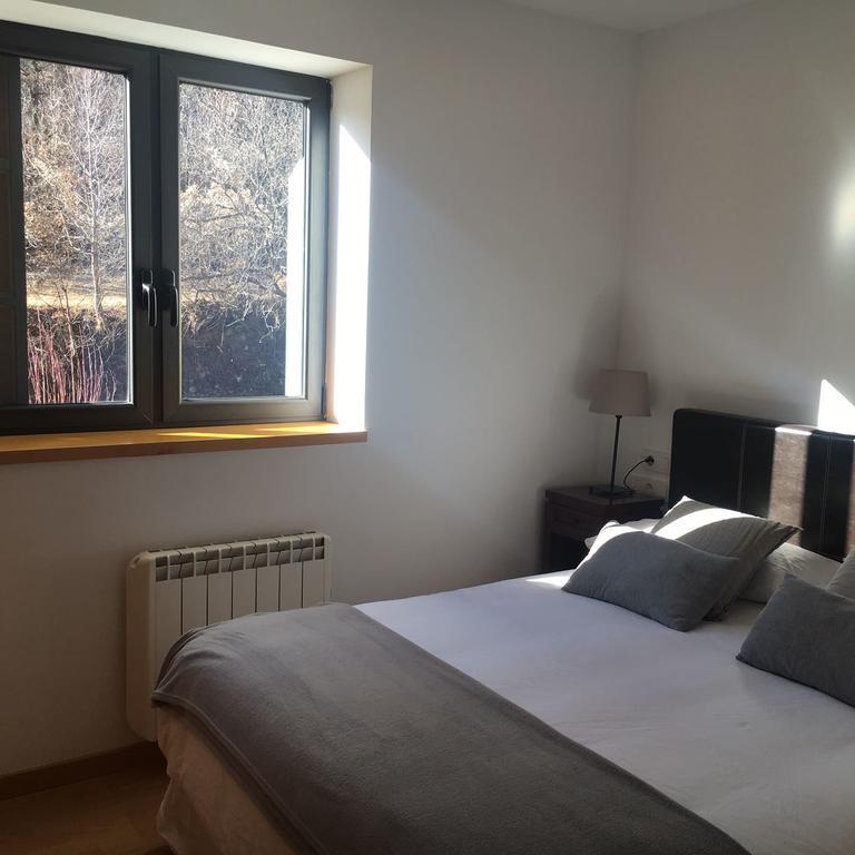 Apartament Hug Roger Valencia D'Aneu 外观 照片